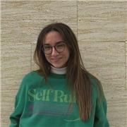 Organizada, puntual, motivada, con ganas de aprender y enseñar. Daría clases a alumnos de primaria